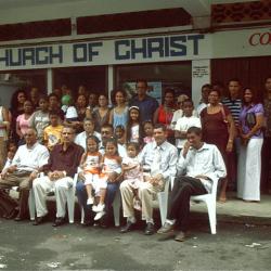 Agape 2008- Assemblée Devant L'Église/   Assembly In Front Of Church