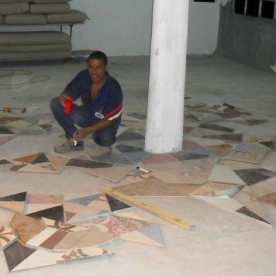 Travaux à l'intérieur Sur Le Parquet / Inside Works On The Floor